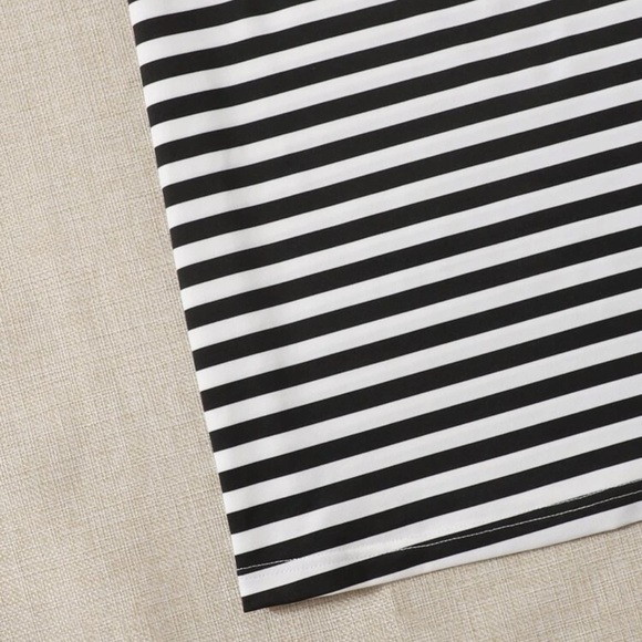 ✴️
 Heart Striped T-Shirt ♥️ - Picture 4 of 6